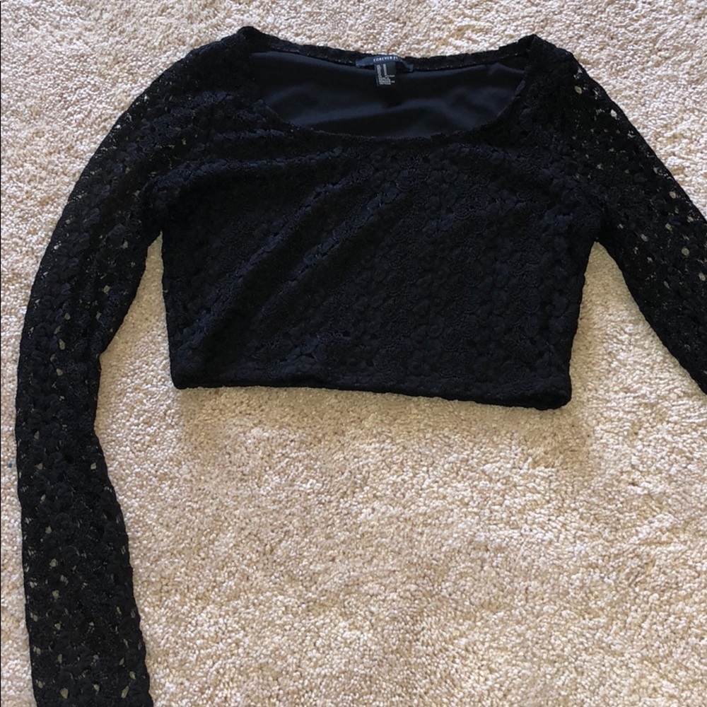 Black crop top